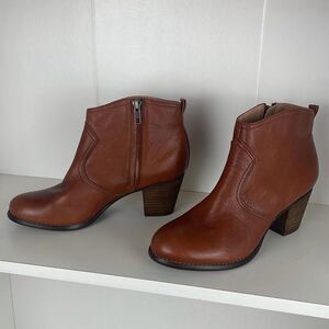 Lands’ End Leather Western Style Ankle Boot Bootie